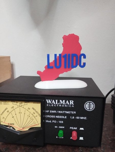 Roímetro con una pieza impresa en 3D de Misiones y LU1IDC